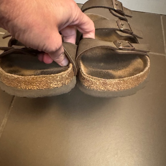 BIRKENSTOCK FLORIDA 3 Strap Sandal
Size 41 U.S. Women's 10 Men's 8 Brown Leather - Picture 17 of 17